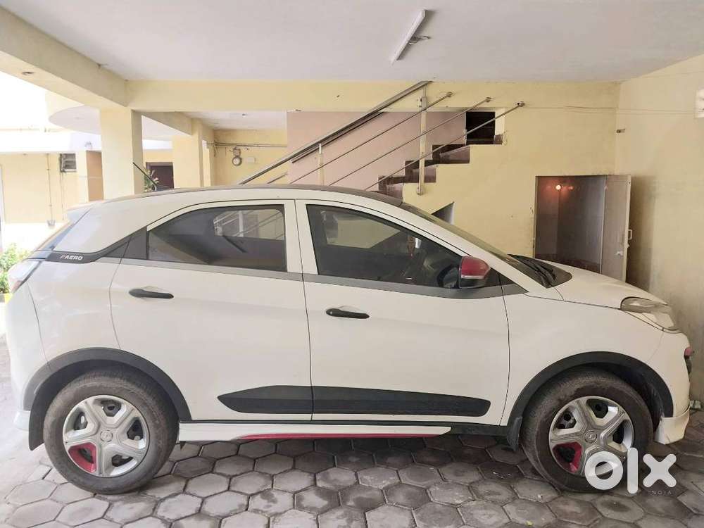 2018 Tata Nexon 1.5 Xma Diesel At  1st Owner  No Claims  Ins.nov'26