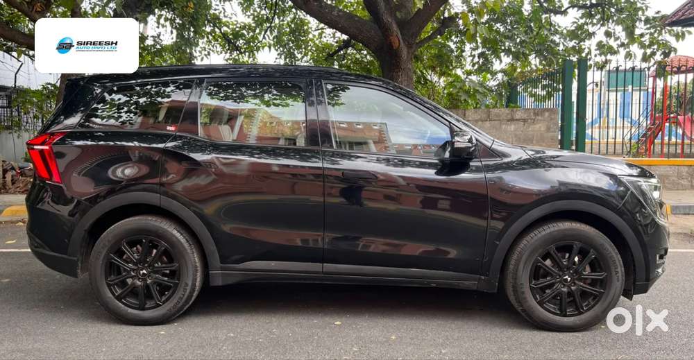 Mahindra Xuv700 2.0 Ax 7 Petrol At Luxury Pack Str, 2024, Petrol