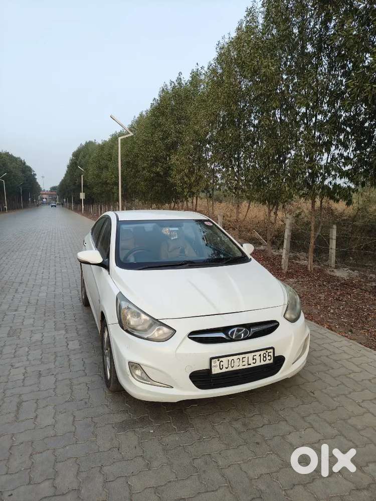 Hyundai Fluidic Verna 2013