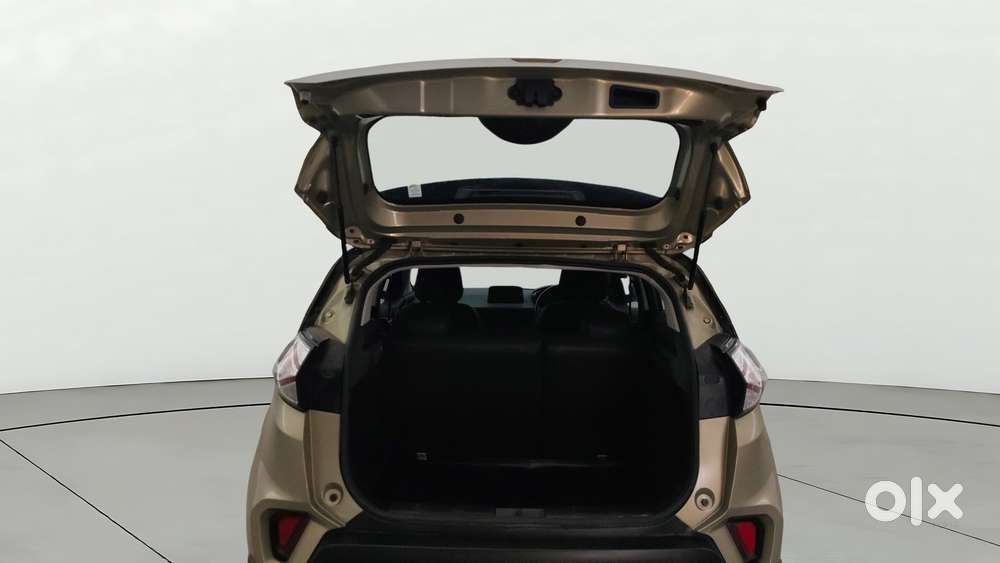 Tata Nexon 1.2 Revotron Xz Plus Premium, 2022, Petrol