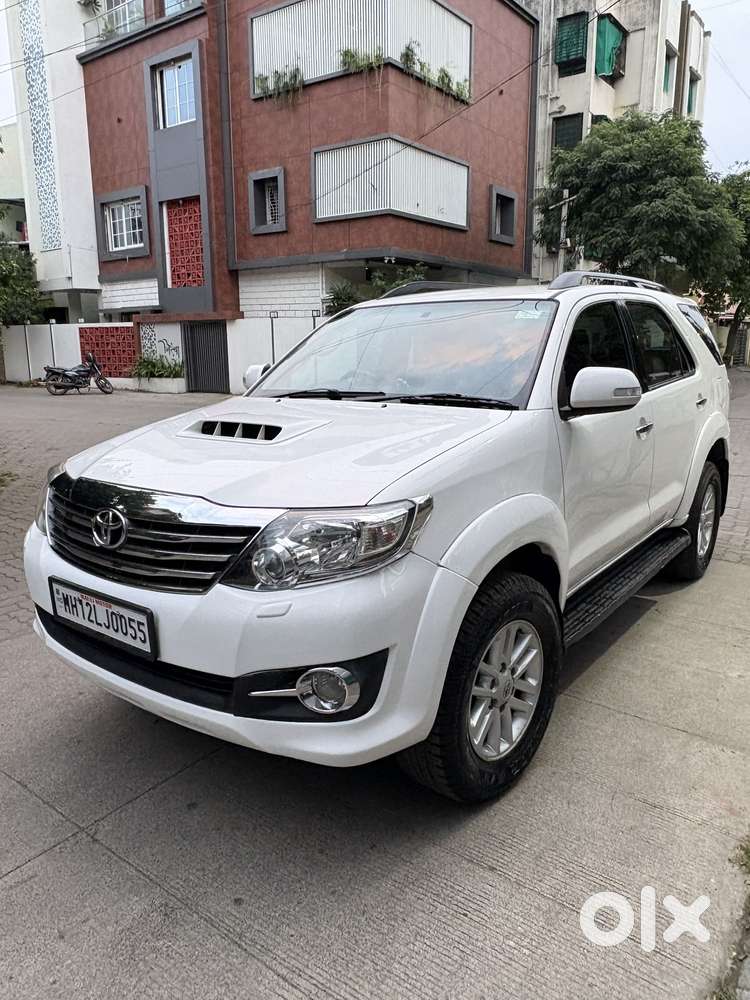 Toyota Fortuner 4x2 Manual, 2014, Diesel