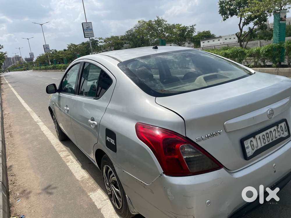 Nissan Sunny Xl 2015 Petrol +cng Entry