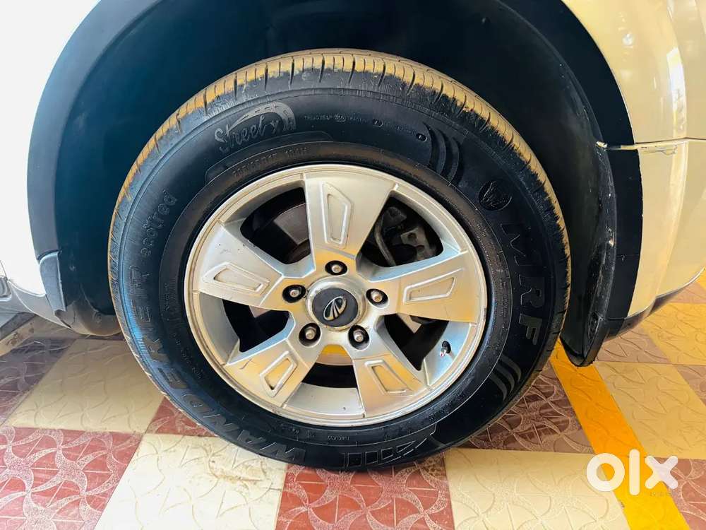 Mahindra Xuv500 2015