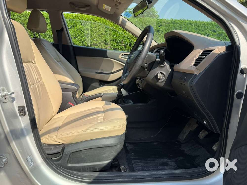 Hyundai Elite I20 Magna+ Vtvt, 2016, Petrol