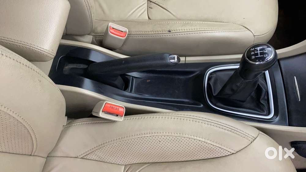 Maruti Suzuki Ciaz 1.5 Alpha Shvs Petrol, 2021, Petrol