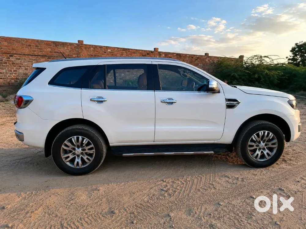 Ford Endeavour Titanium 2017 Diesel 4x4