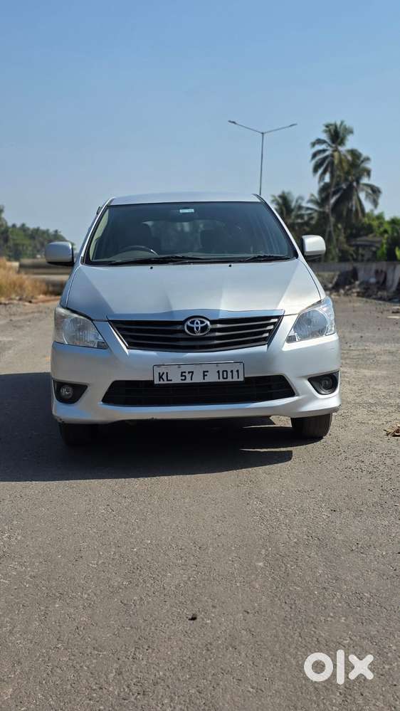 Toyota Innova [2013-2016] 2.5 G2 7 Str, 2012, Diesel