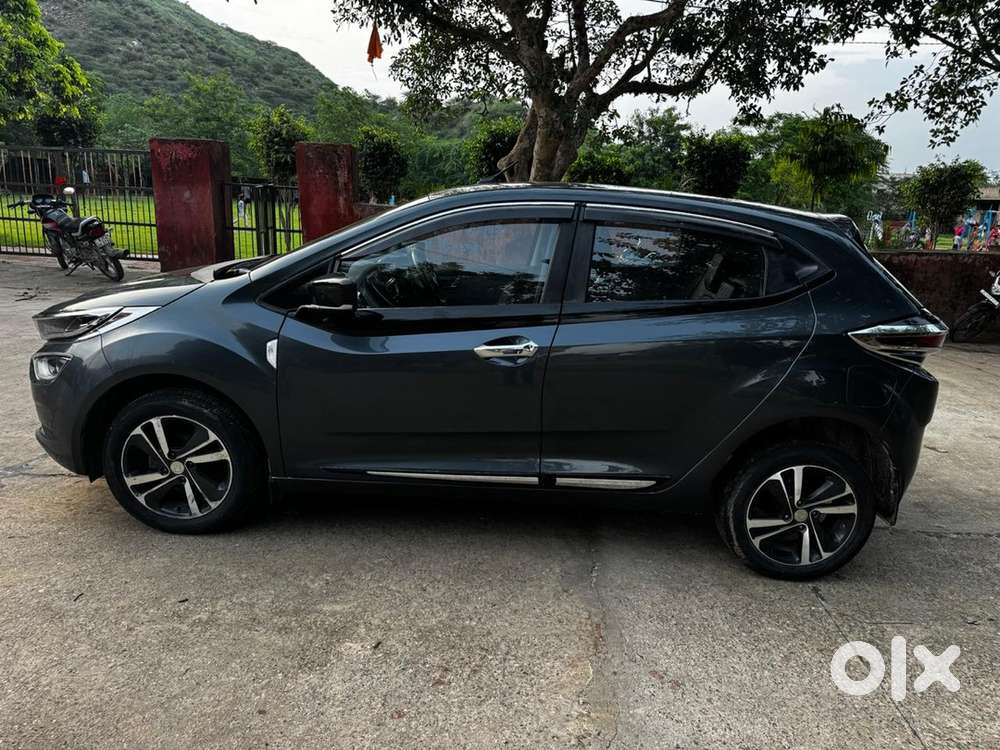 Tata Altroz Petrol 2020