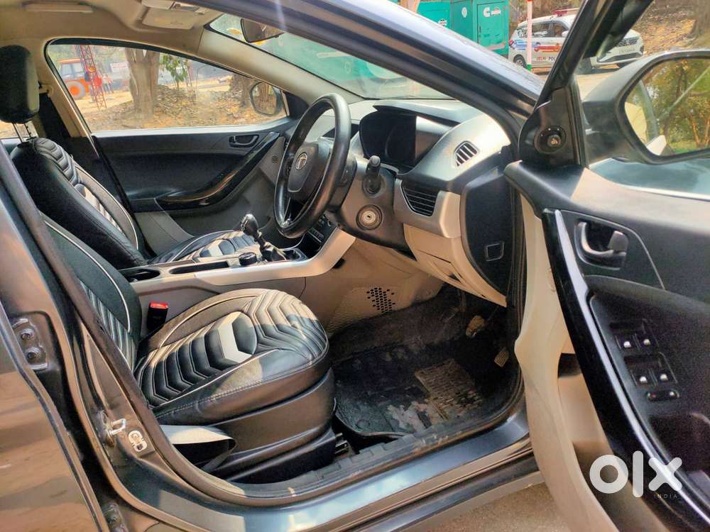 Tata Nexon 1.5 Revotorq Xm (s), 2018, Diesel