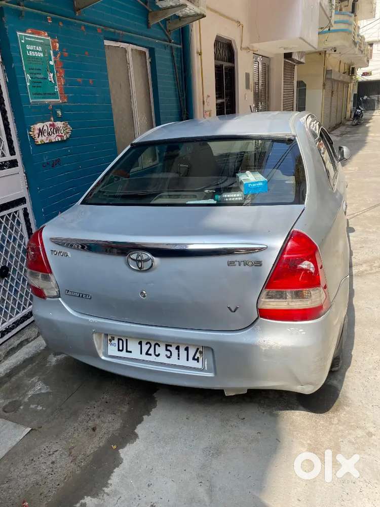 Toyota Etios 2011 Petrol 90000 Km Driven