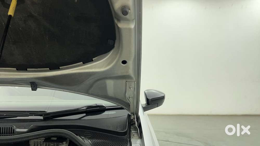 Volkswagen Vento 1.2 Tsi Highline At, 2017, Petrol
