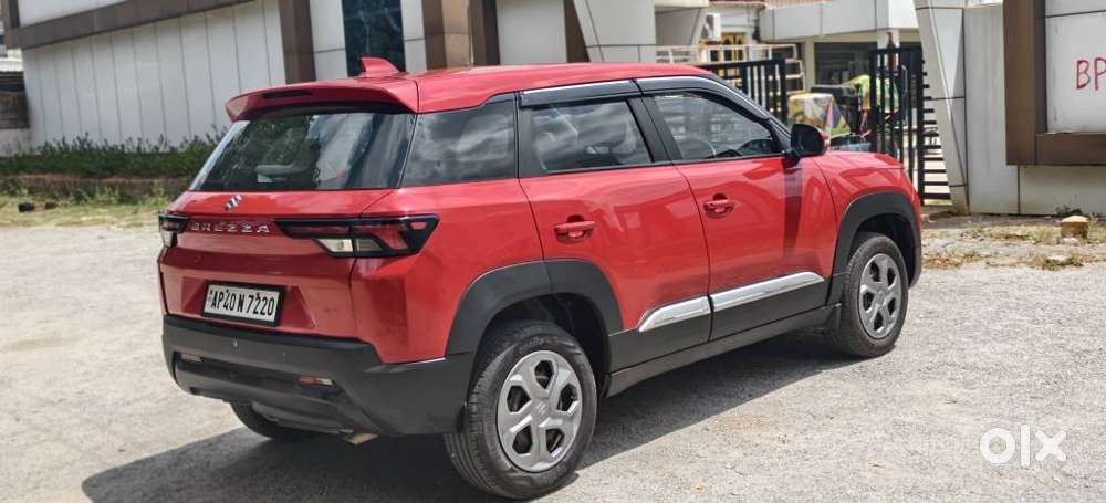 Maruti Suzuki Brezza 1.5 Vxi Cng, 2023, Cng & Hybrids