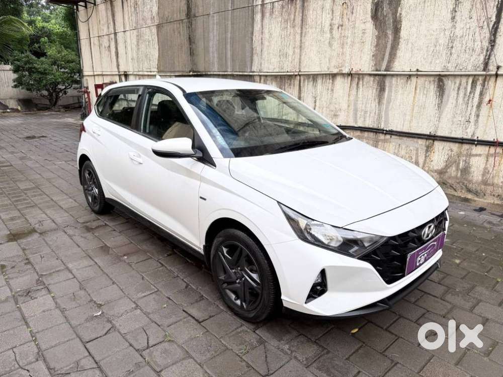 Hyundai I20 Sportz 1.2 Ivt, 2023, Petrol