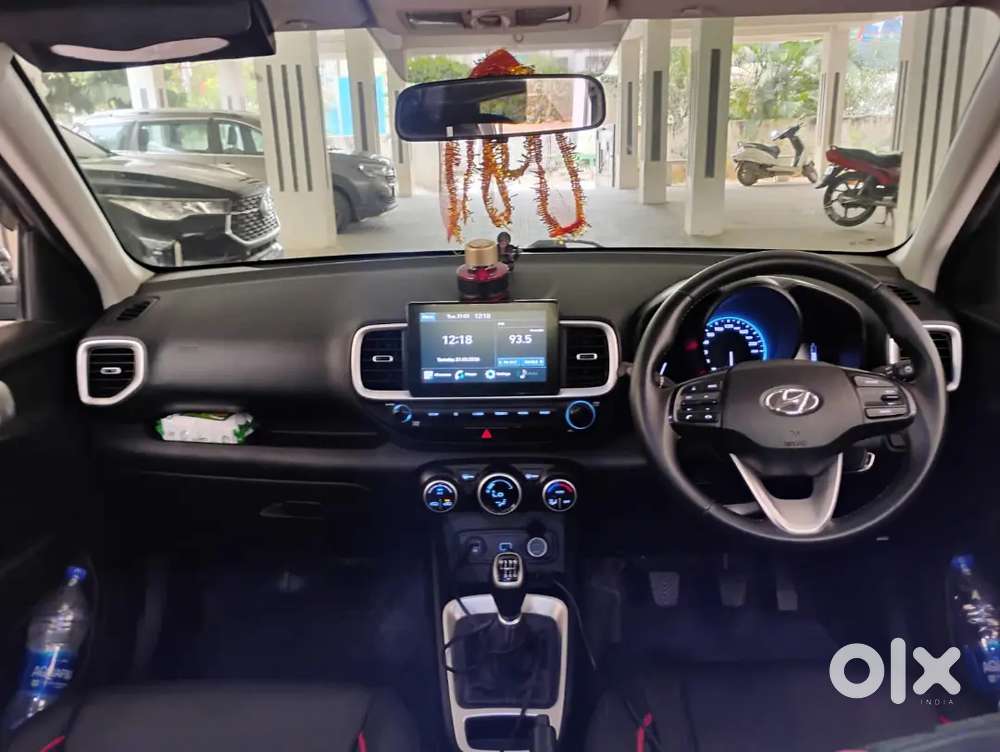 Hyundai Venue 2021 Diesel 82000 Km Driven