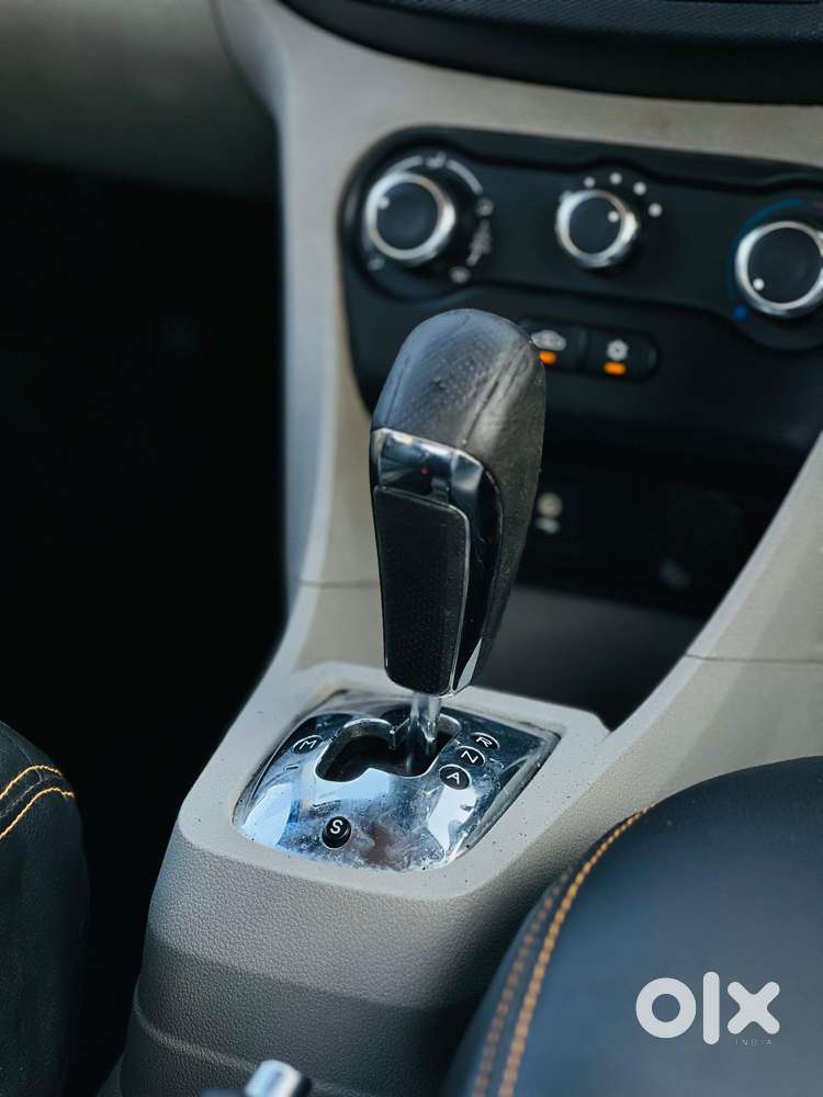 Tata Tiago 1.2 Revotron Xta, 2017, Petrol