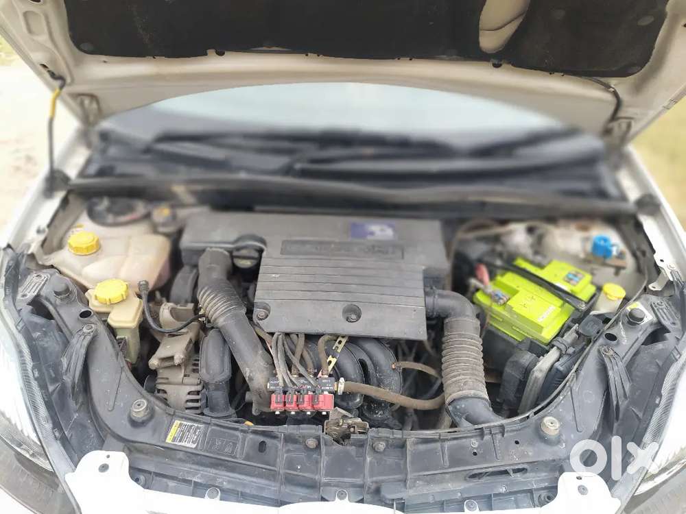Ford Figo 1.2 Petrol Zxi 2012