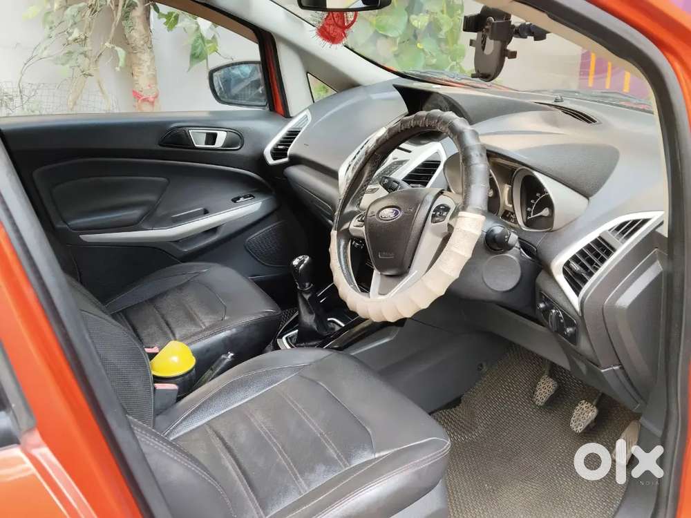 Ford Ecosport Platinum Edition With 6 Airbag 5 Star Safety Rating
