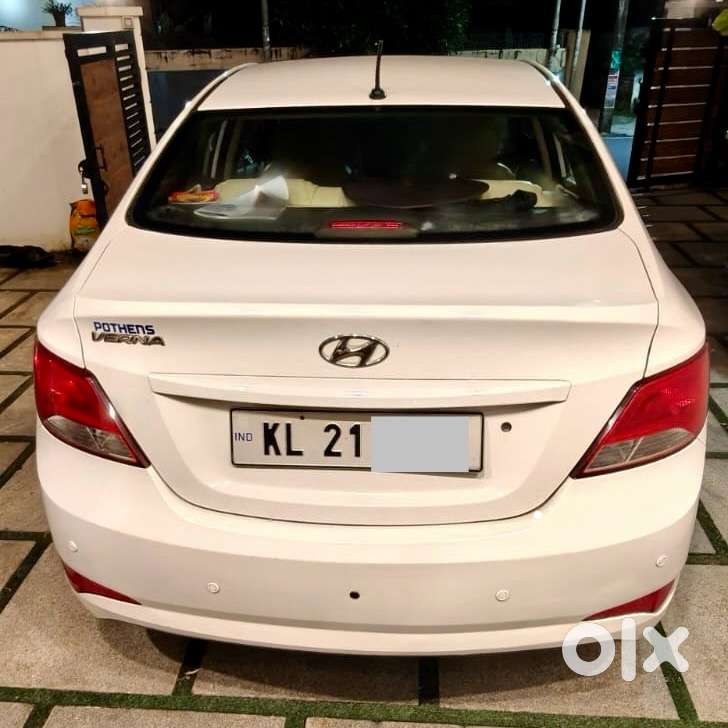 Hyundai Verna Petrol 2015
