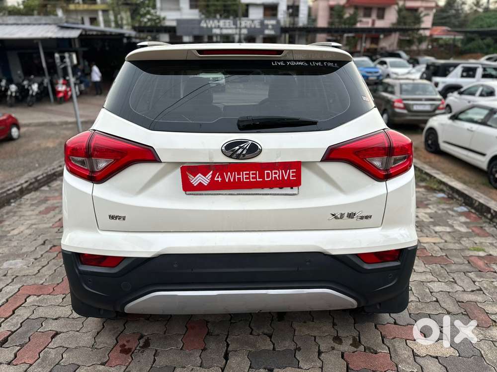 Mahindra Xuv300 W8 Option, 2020, Petrol
