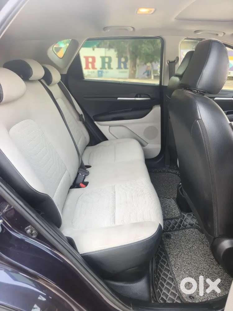 Kia Sonet 2023 Petrol 15300 Km Driven