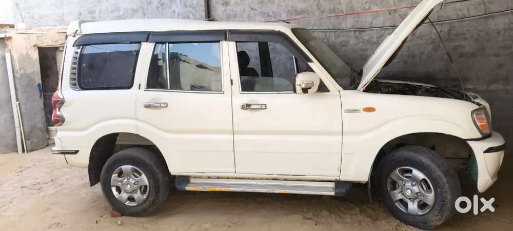 Mahindra Scorpio 2012 Diesel 222000 Km Driven