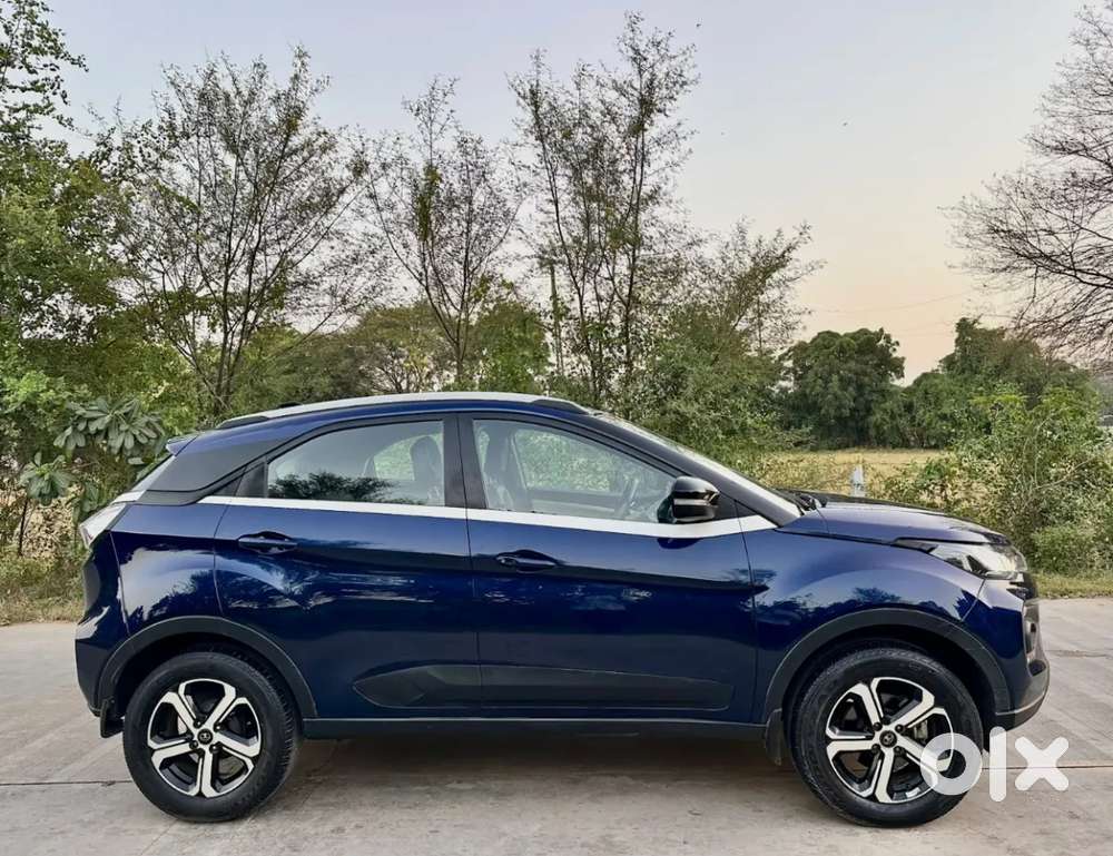 Tata Nexon 1.2 Revotron Xza Plus Premium, 2022, Petrol