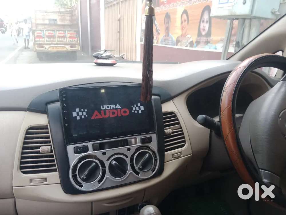 Toyota Innova Hycross 2009 Diesel 300000 Km Driven