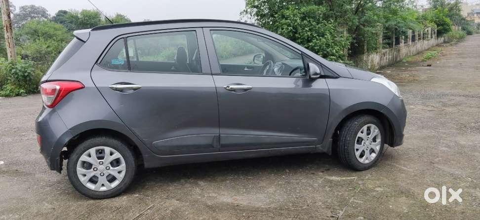 Hyundai Grand I10 Sportz, 2016, Petrol