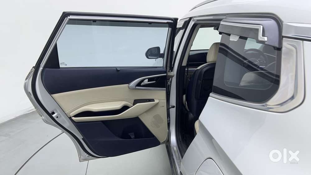 Kia Carens 1.5 Luxury Plus Diesel 6 Str, 2022, Diesel