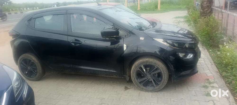 Tata Altroz Xta Dark 2022 Edition