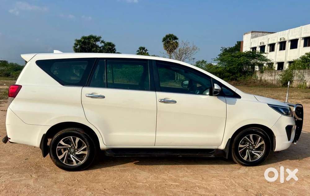Toyota Innova Crysta 2.4 V 7 Str, 2022, Diesel