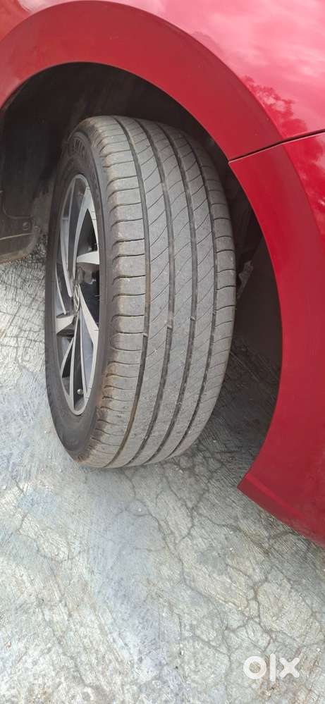 Volkswagen Virtus Topline 1.0 Tsi Mt, 2022, Petrol