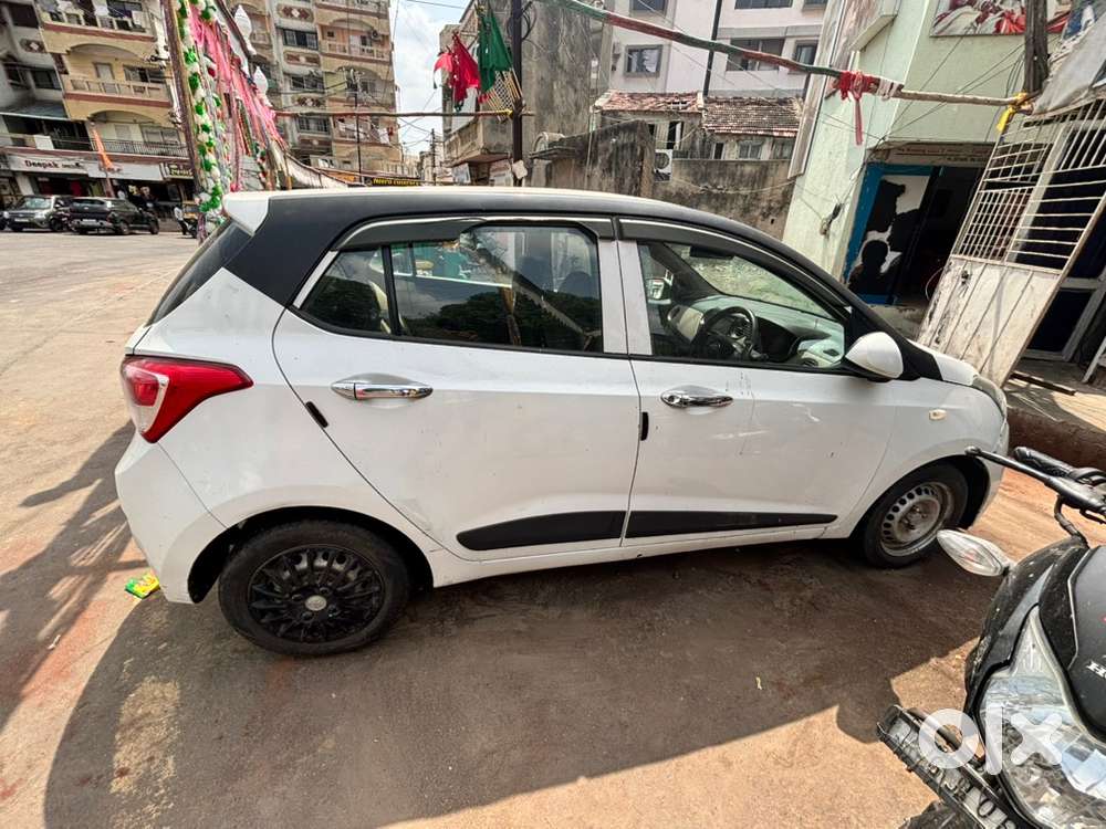Hyundai Grand I10 2014 Petrol Well Maintained
