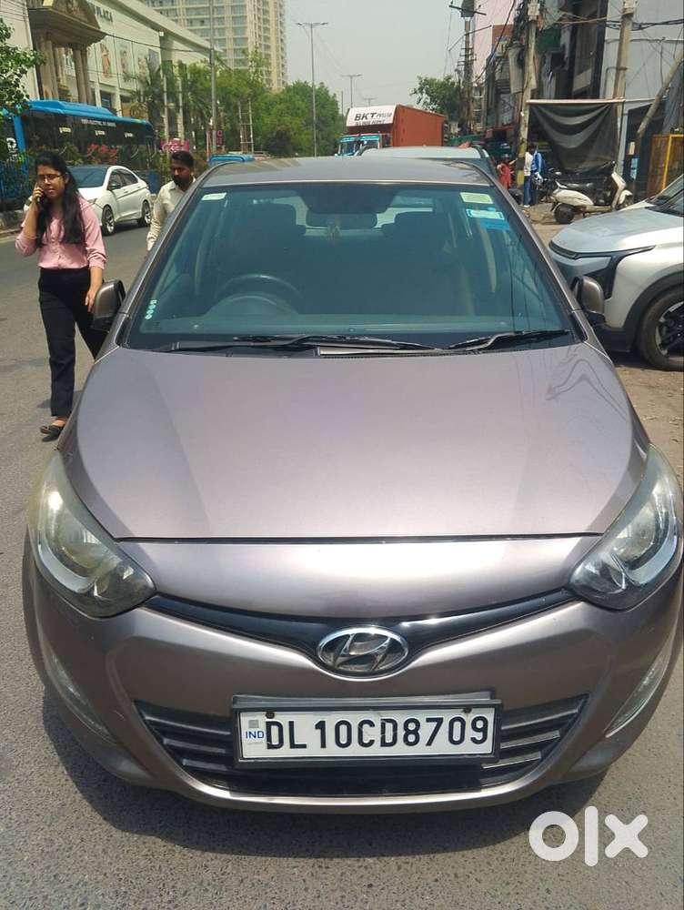 Hyundai I20 Sportz 2013 Petrol Well Maintained