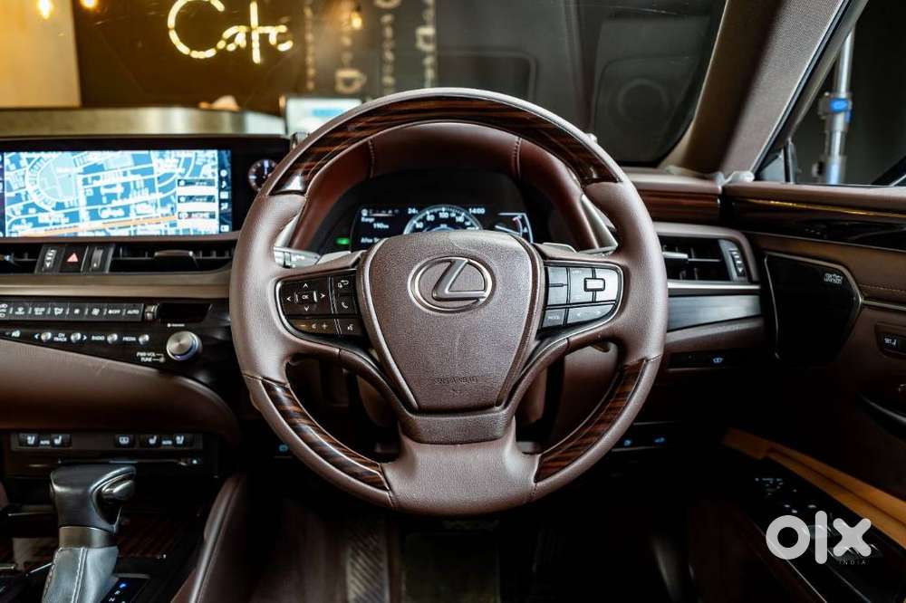 Lexus Es 300h Luxury, 2021, Petrol