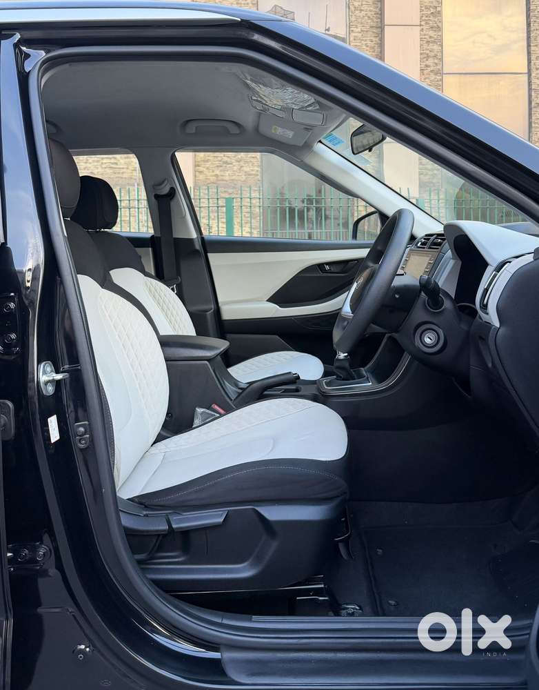 Hyundai Creta Ex Mt, 2023, Petrol