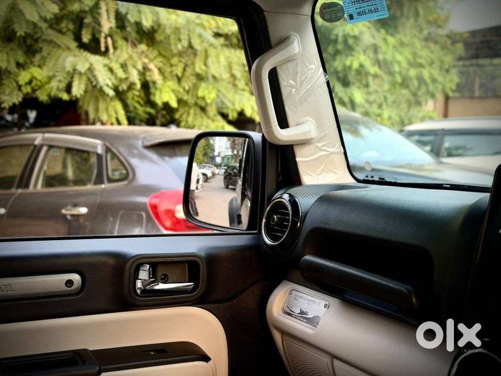 Mahindra Thar Roxx Mx5 Petrol Mt 2wd, 2026, Petrol