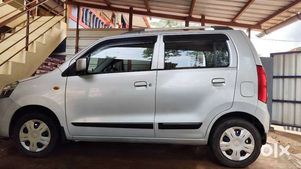 Wagon R Vxi (2015) Single Owner With Full Service History