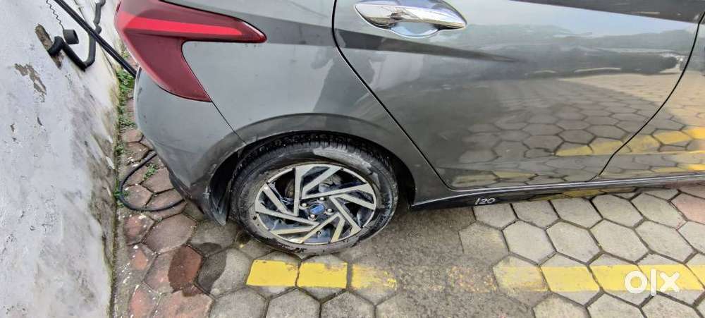 Hyundai I20 Asta (o) 1.2 Mt, 2023, Petrol
