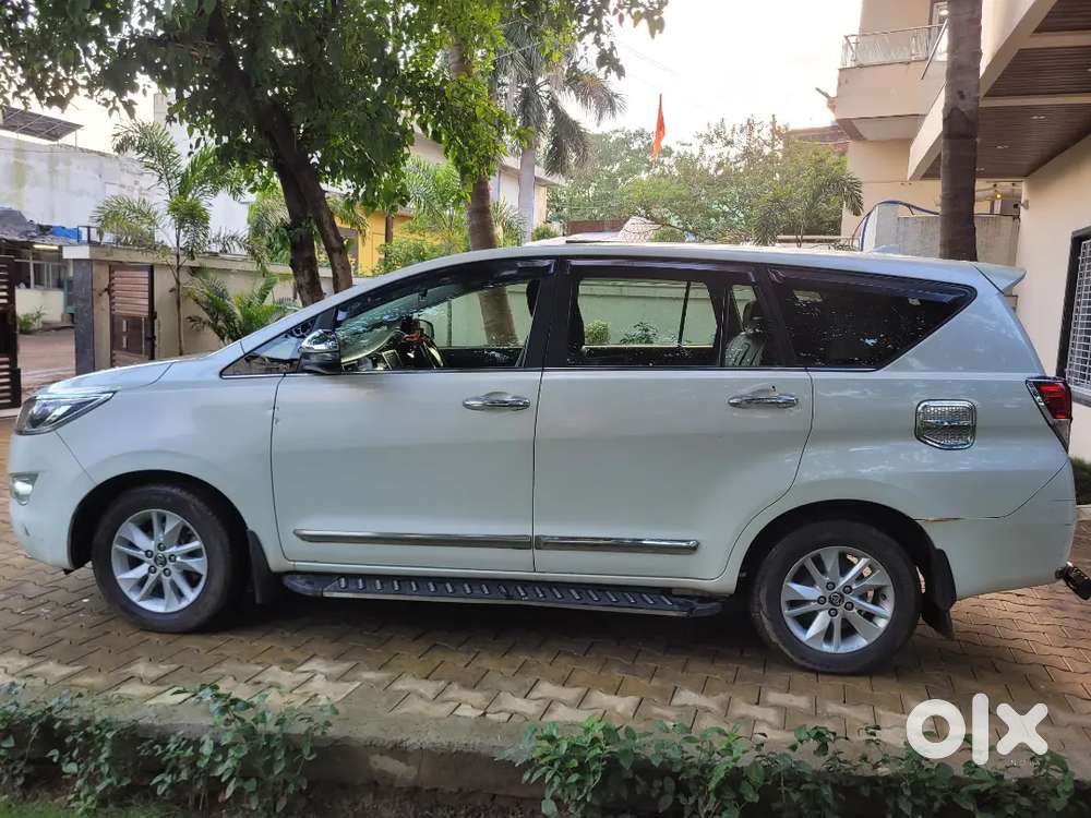 Toyota Innova Crysta 2019