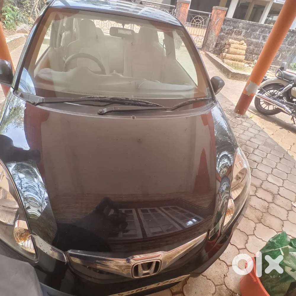 Honda Brio 2012 Petrol Well Maintained