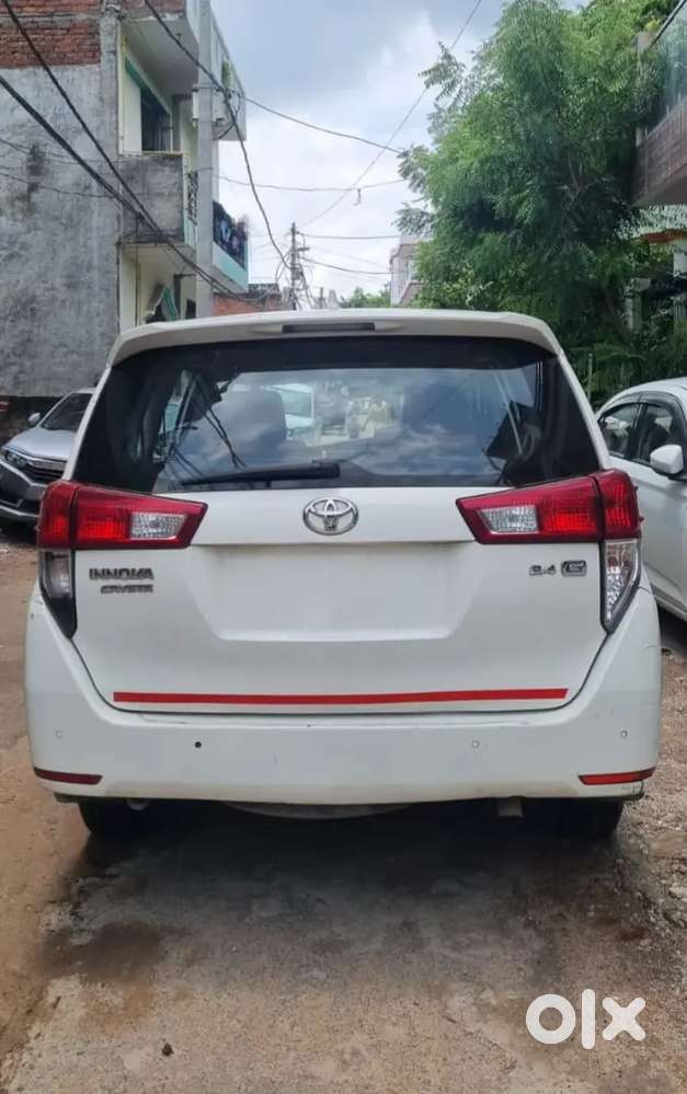 Toyota Innova Crysta Commercial 2.4 Mt 2022