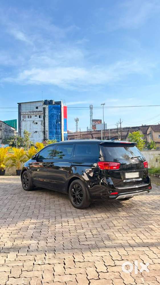Kia Carnival Limousine Plus 7 Str, 2022, Diesel
