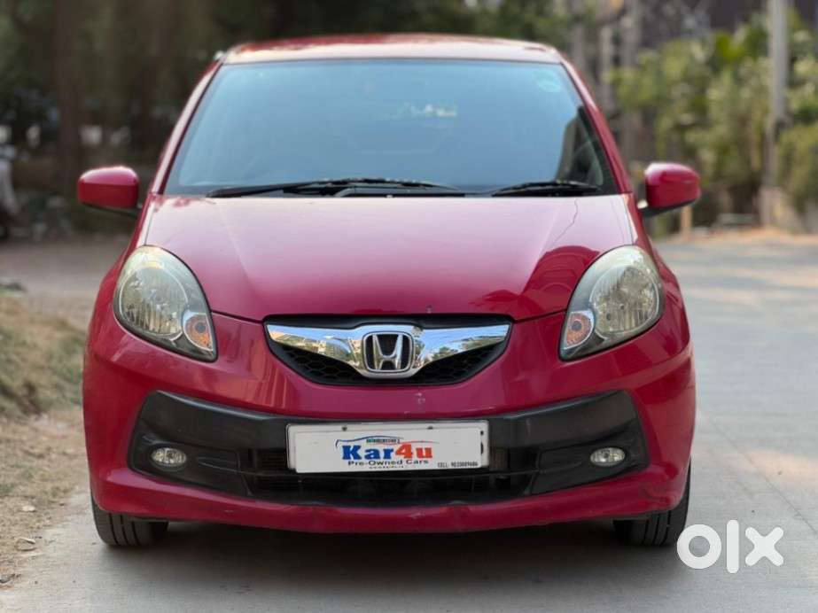 Honda Brio V Automatic, 2013, Petrol