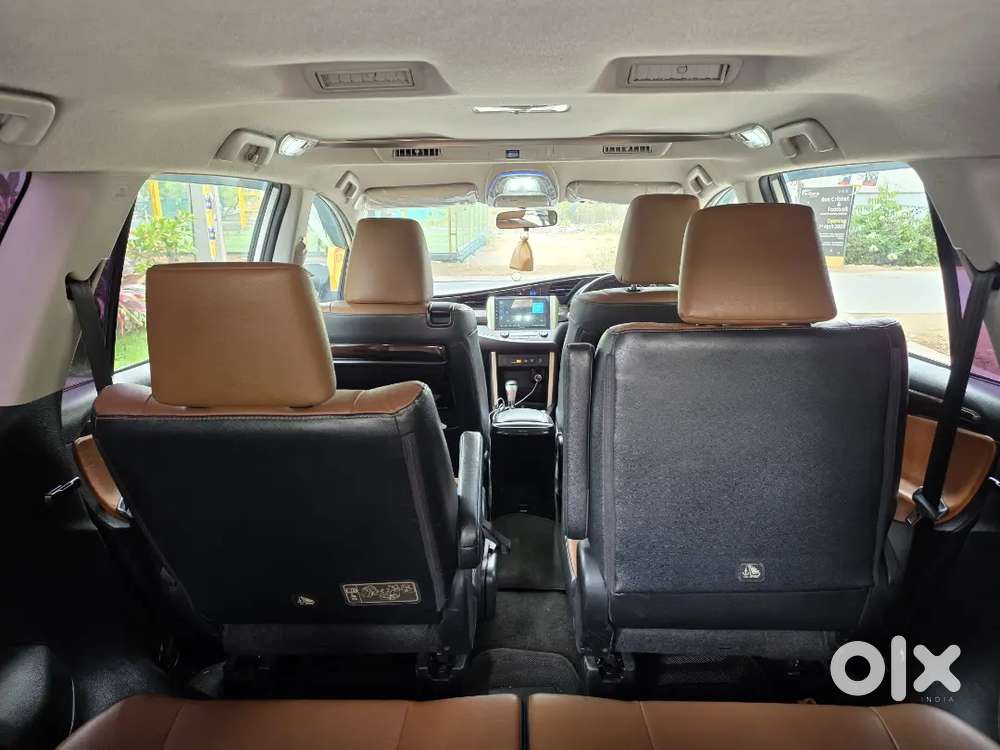 Toyota Innova Crysta 2017