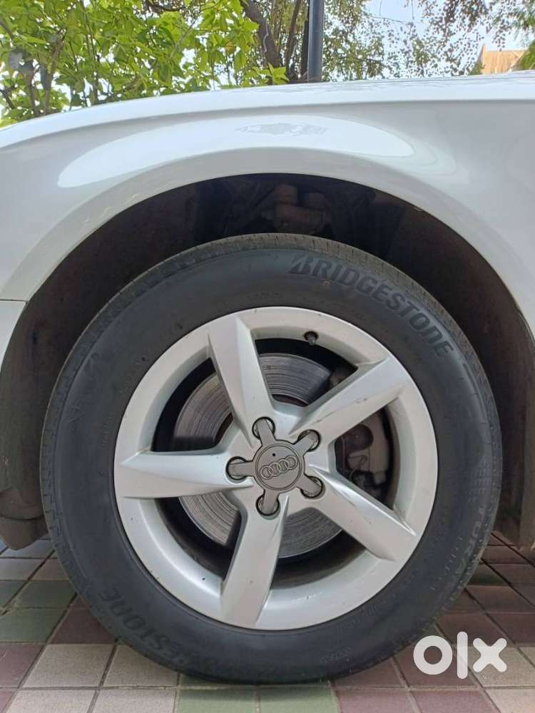 Audi A4 2.0 Tdi Premium With Sunroof, 2012, Diesel