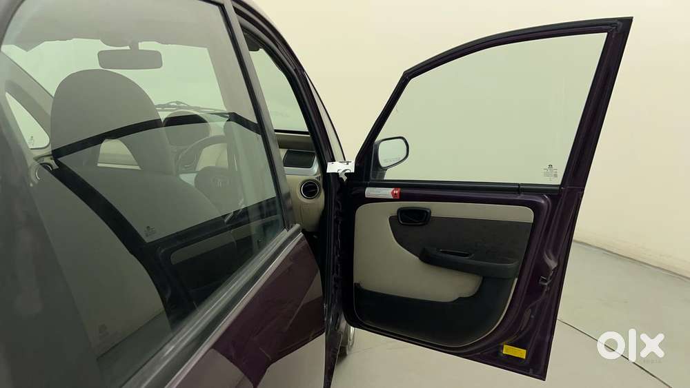Tata Nano Genx Xta, 2016, Petrol