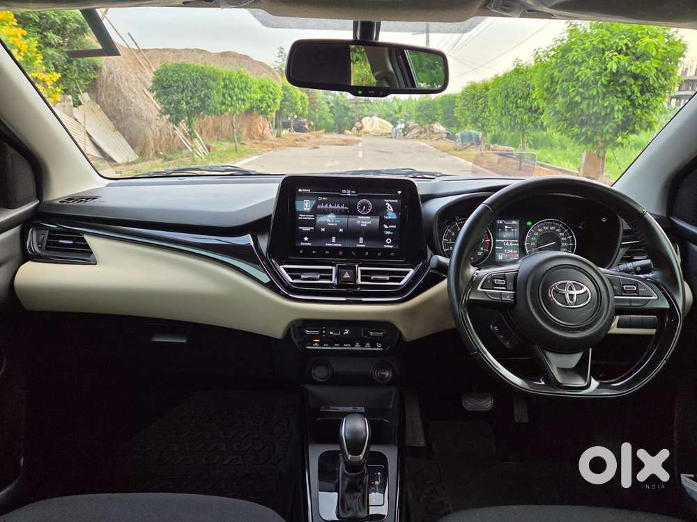 Toyota Glanza 1.2 V, 2024, Petrol