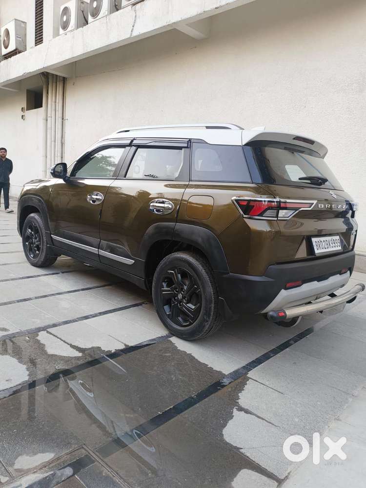Maruti Suzuki Brezza 1.5 Zxi Cng Dual Tone, 2023, Cng & Hybrids