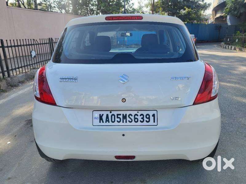 Maruti Suzuki Swift Vxi + Manual, 2015, Petrol